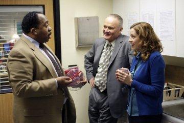 THE OFFICE -- "The Michael Scott Paper Company" Episode 523 -- Pictured: Leslie David Baker as Stanley Hudson, Creed Bratton as Creed Bratton, Jenna Fischer as Pam Beesly -- NBC Photo: Chris Haston 