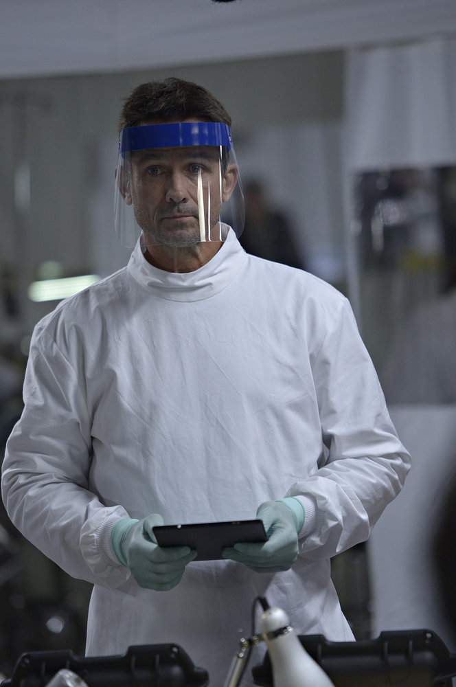 HELIX -- "274" Episode 103 -- Pictured: Billy Campbell as Dr. Alan Farragut -- (Photo by: Phillipe Bosse/Syfy).
