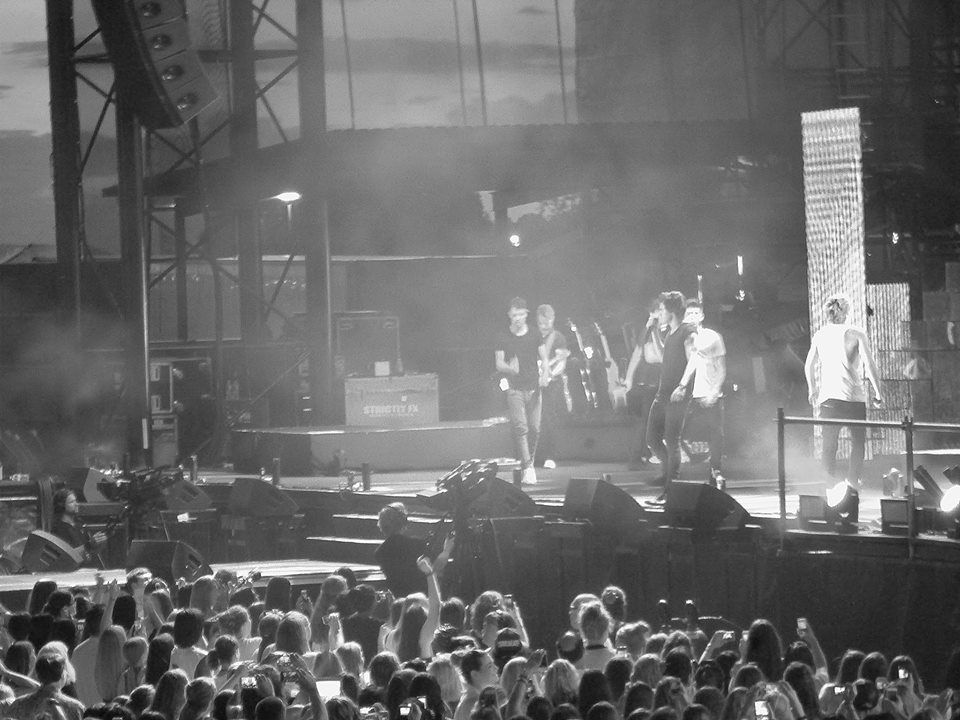 One Direction - Hersheypark Stadium - Hershey, PA - July 5, 2013 - photo by Deborah Jacobs Wagner � 2013