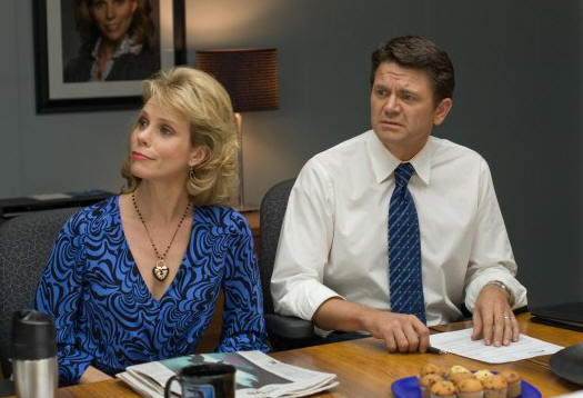Cheryl Hines and John Michael Higgins in 'The Ugly Truth.'