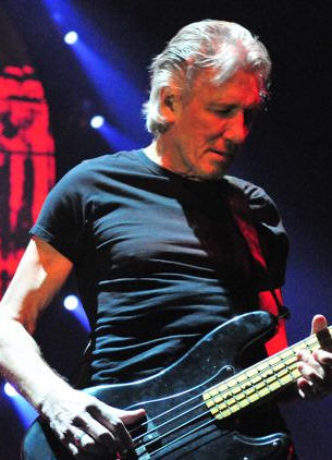 Roger Waters perforning 'The Wall' - Wells Fargo Center - Philadelphia, PA - November 8, 2010 - photos by Jim Rinaldi � 2010